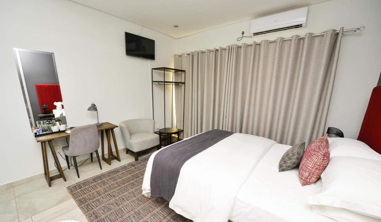 Serurubele Boutique Hotel Bushbuckridge エクステリア 写真