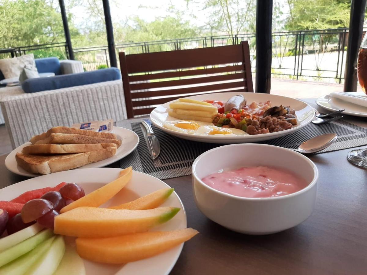 Serurubele Boutique Hotel Bushbuckridge エクステリア 写真